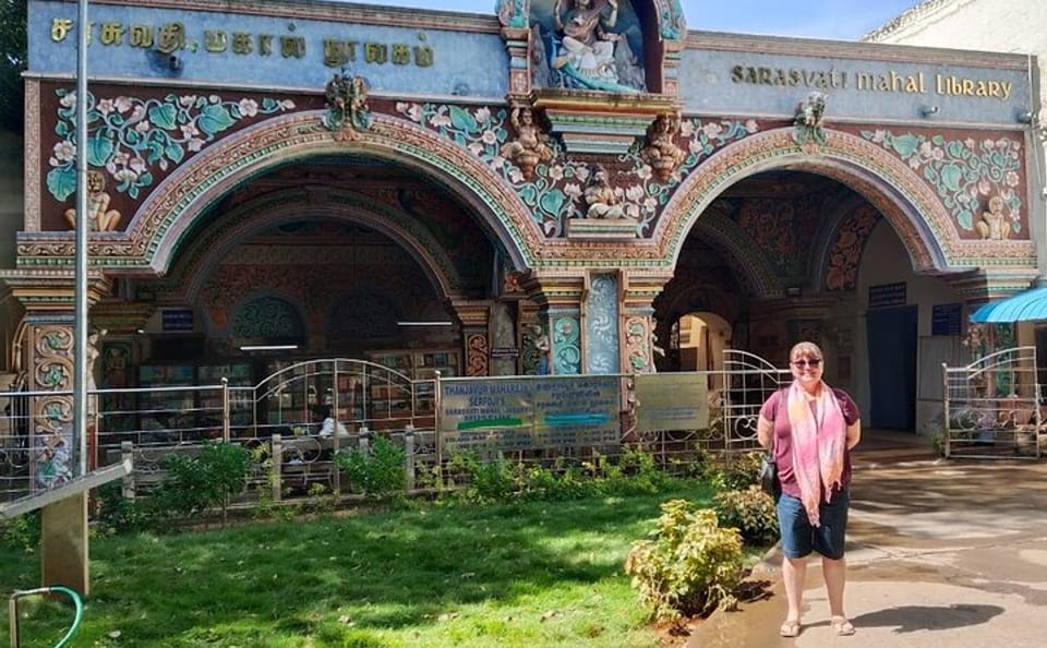 Cultural Temples and Backwaters Tour in South India