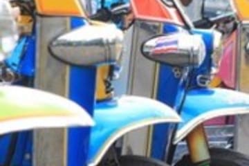 Bangkok: Michelin Guide Street Food Tour by Tuk Tuk