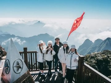 2-Day Sapa Tour: Fansipan Cable Car and Cat Cat Village