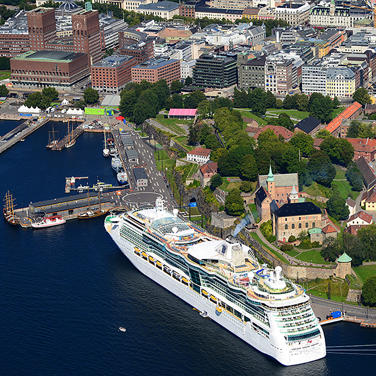 Discover the Beauty of Oslo on Foot A Walking Tour for Cruise Passengers