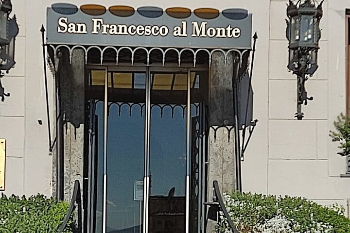 Naples Heritage & Flavors: Walking Tour & Gourmet Lunch & Wine 6