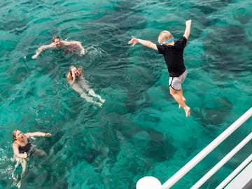 Phu Quoc Island Day Tour with Snorkeling and Cable Car Experience
