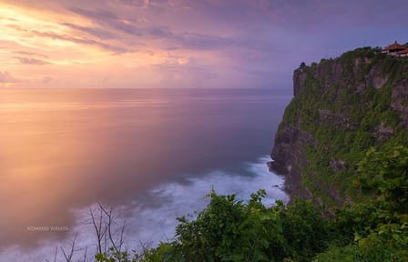 Uluwatu Temple and Kecak Dance Half-Day Tour in Jimbaran
