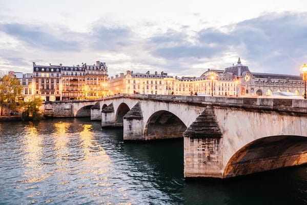 CDG Tranfers with Paris City Tour, River cruise and Crazy horse