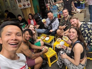 Small Group Hanoi Walking Street Food Tour with Real Foodies