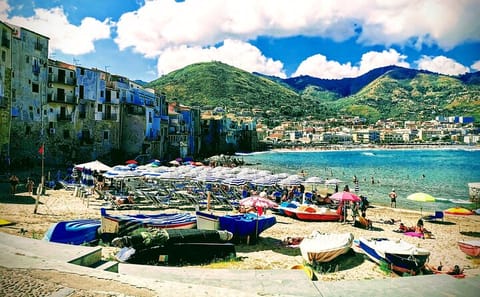 Private Cultural Tour of Monreale and Cefalù from Palermo