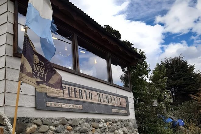 Crab Gastronomic Experience in Puerto Almanza from Ushuaia with Dinner 9