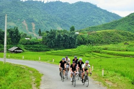 Sapa Biking Adventure: Explore Silver Waterfall & Heaven Gate Views