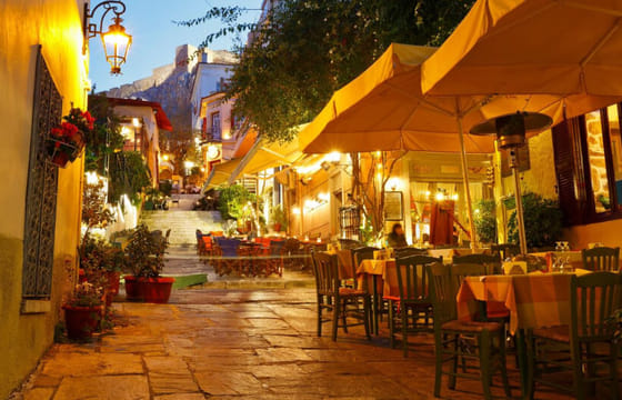 Athens Night Lights & Bites: A Stroll with Gyros & Loukoumades
