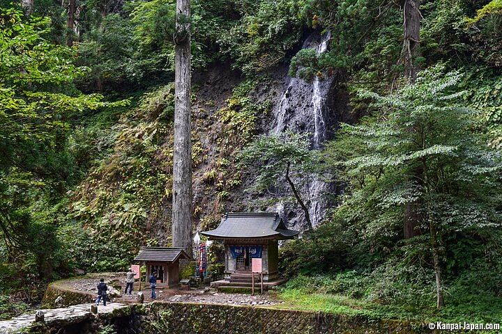 Mount Haguro E-Bike Sightseeing Tour in Yamagata, Japan