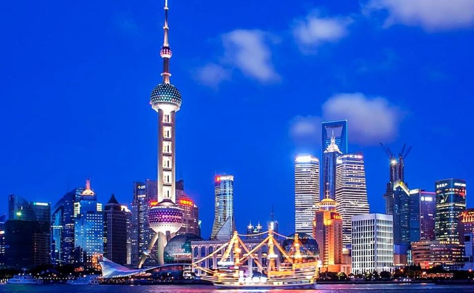 Shanghai Night River Cruise with Xinjiang Dining Experience