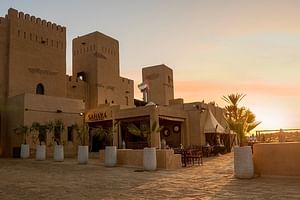 Dubai Desert Royal Fortress Safari with Dinner and Entertainment 