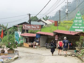 Sapa 2 Days 1 Night from Hanoi By Cabin Bus - Hotel Overnight