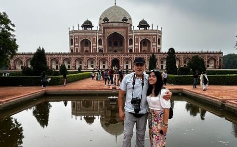 Cultural Tour of Mumbai, Ajanta, Ellora, and Agra