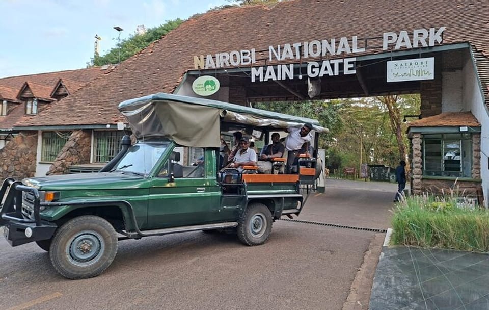 Nairobi National Park Open Game Viewer Landcruiser Safari