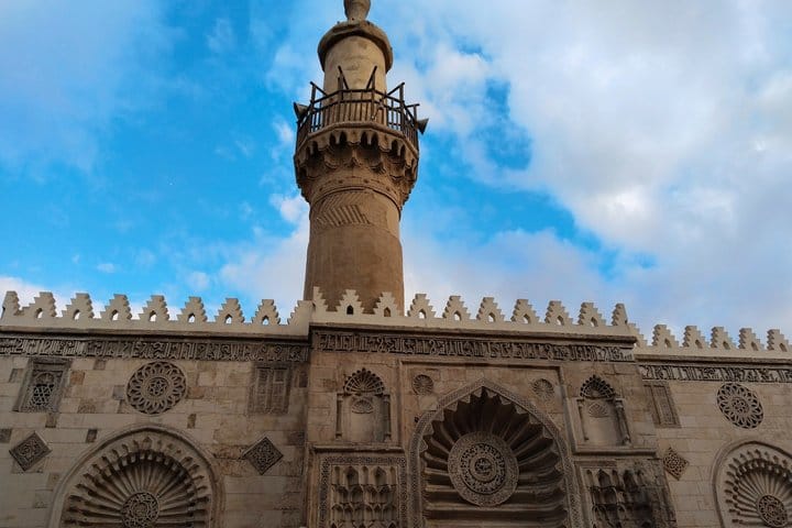Historic Islamic Cairo Walking Tour and Street Food