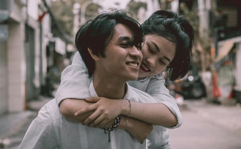 Couples Photoshoot Experience on the Streets of Rome