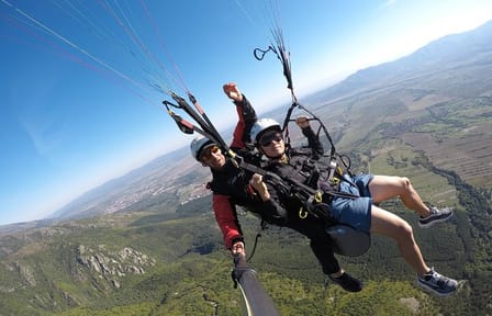 Full-Day Paragliding Adventure with Lunch in Koprivshtica