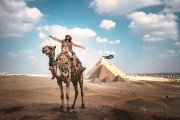 Giza Pyramids and Sphinx Tour with Camel Ride in Cairo