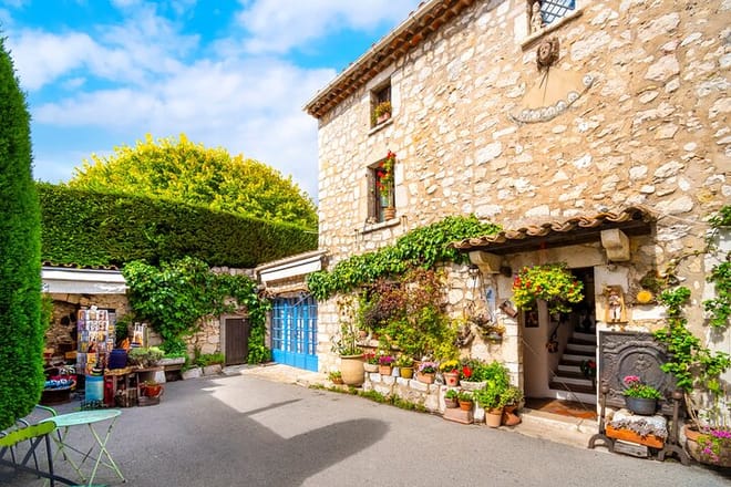 Discover Our Fields and Lake Full-Day Shared Tour from Nice 5