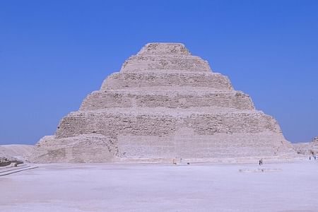 Private Tour of Sakkara, Memphis, and Giza Pyramids: Ancient Wonders