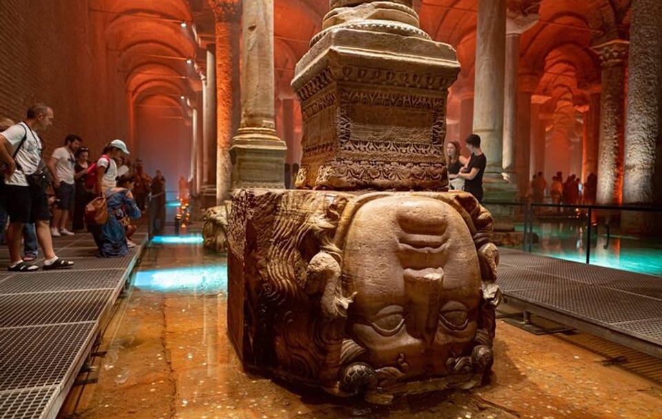 Istanbul Cultural Walking Tour: Basilica Cistern and Blue Mosque