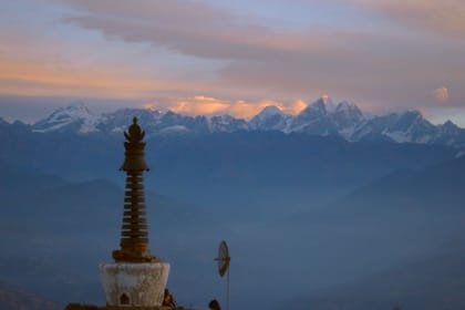 Golden Morning Escape: Nagarkot Sunrise & Hike to Changu Narayan – 1 Day
