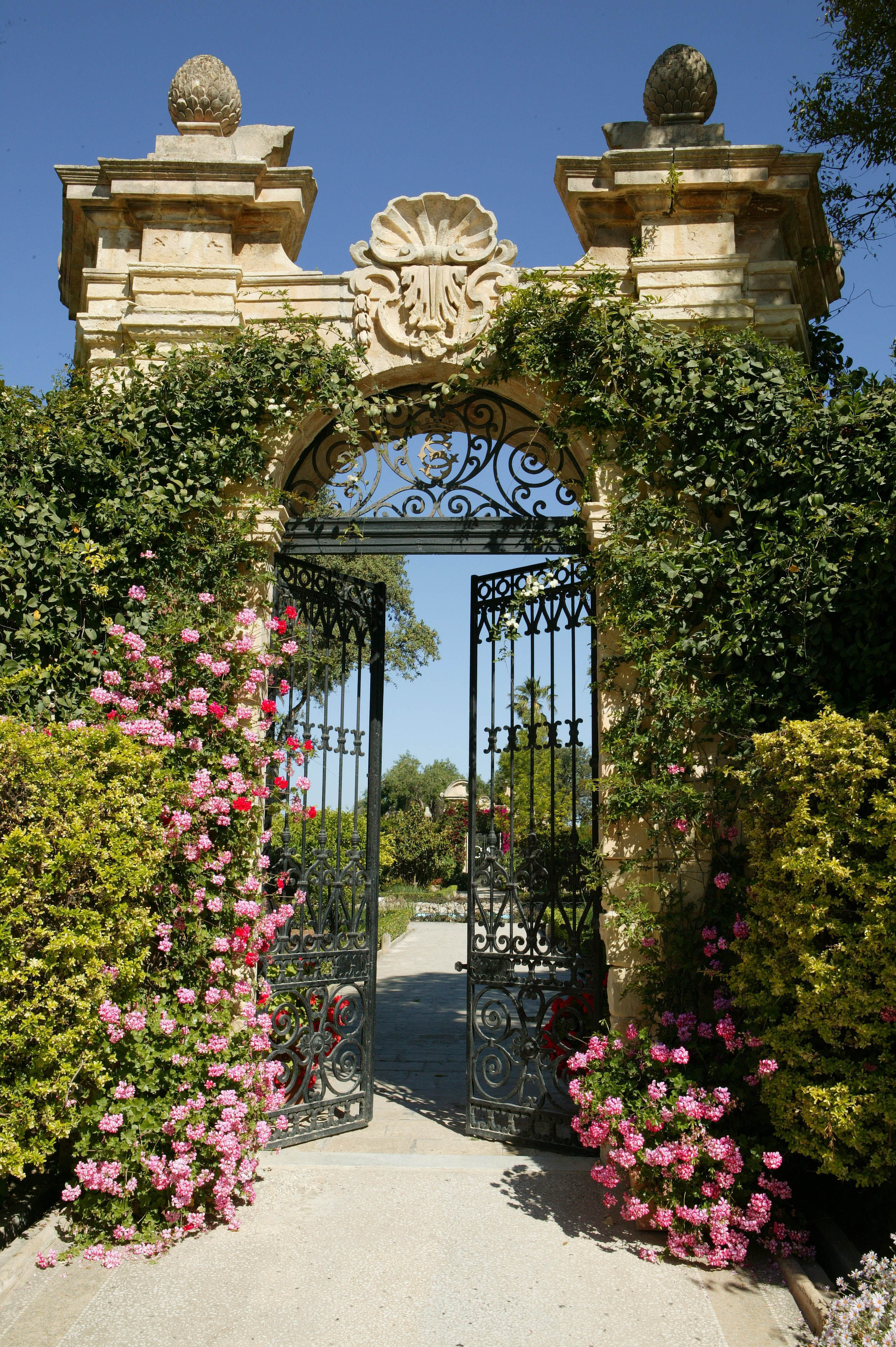 Palazzo Parisio gardens