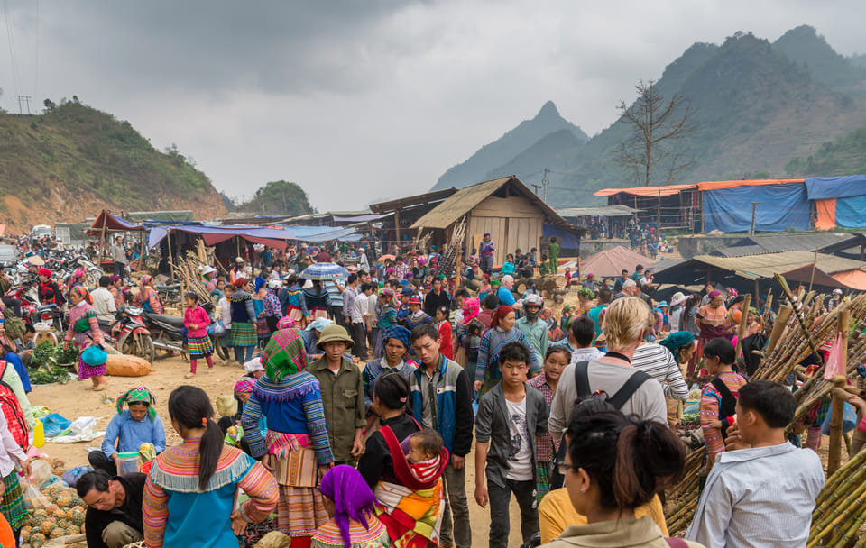 Bac Ha trekking 2 days 1 night