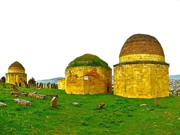 Shamakhi_Yeddi_Gumbez_Mausoleum_Yeddi Gumbaz Mausoleum
