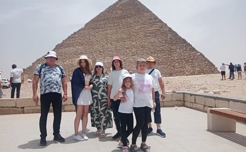 El Cairo Imperial desde Hurghada – Pirámides de Guiza, Esfinge y Crucero por el Nilo