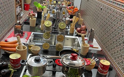 Moroccan Tea Preparation Experience in Fes