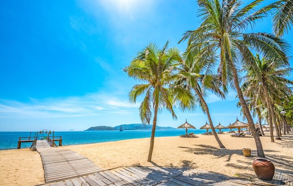 Nha Trang Shore Excursion with Cultural Highlights and Lunch