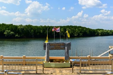 Kayaking at Ao Talen
