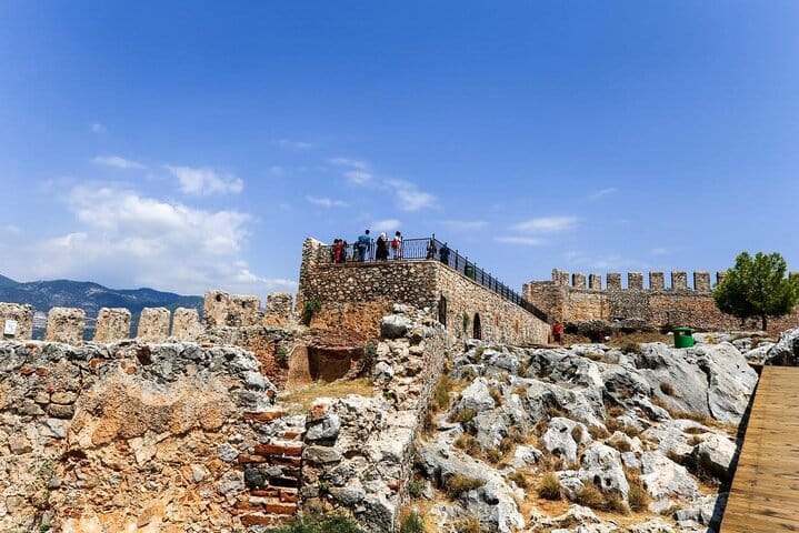 Sunset Alanya City Tour with Cable Car, Dinner and Boat Tour