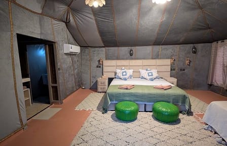 Luxury Camping Adventure with Camel and Jeep in Merzouga