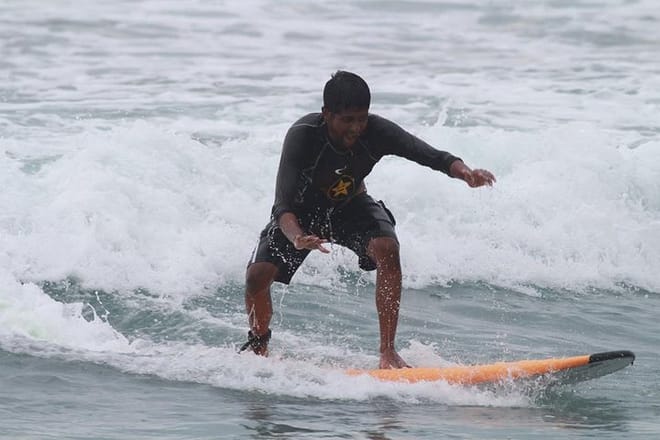 Surfing in Weligama 3