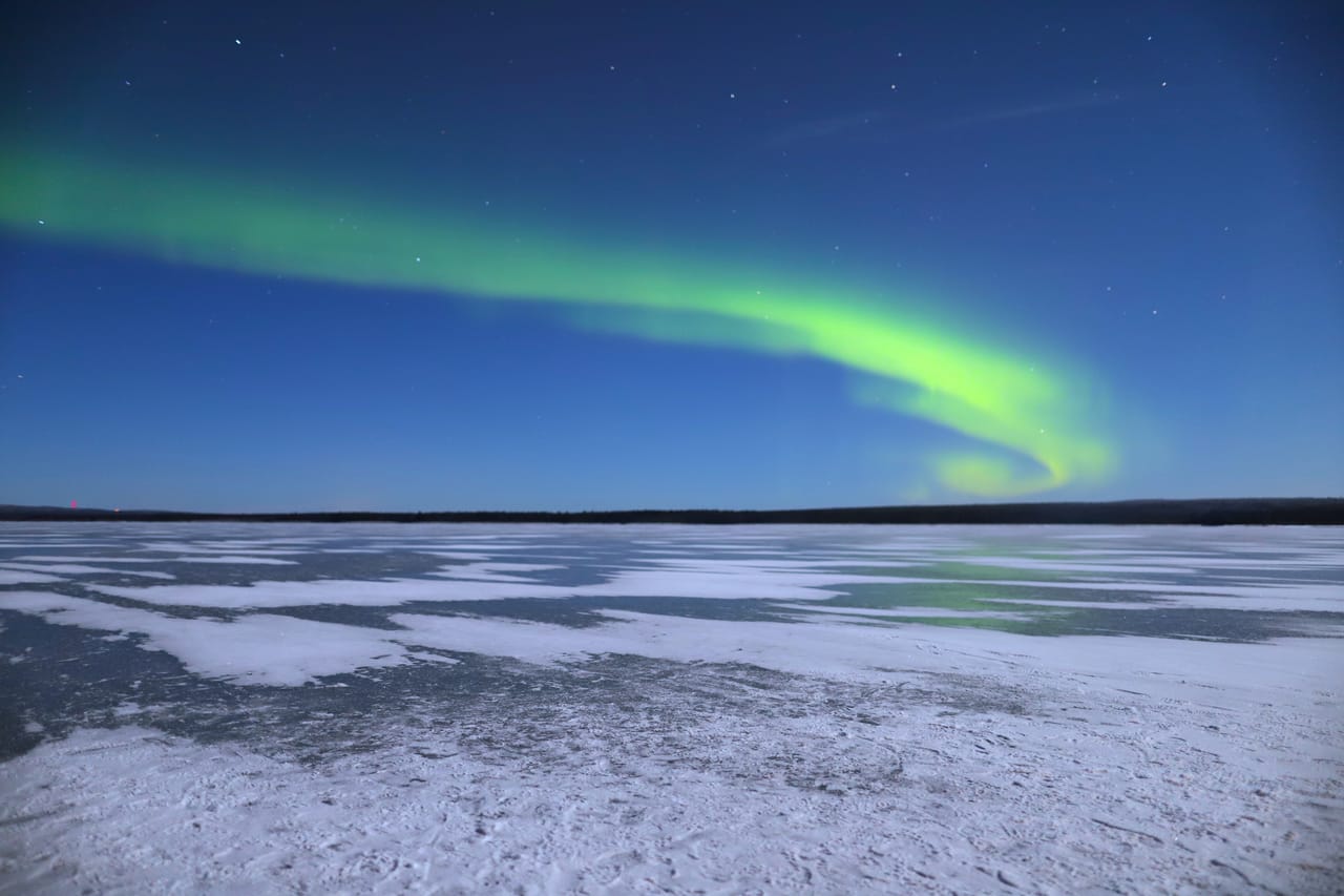 Aurora Borealis Trip in Lapland Lakeside 3