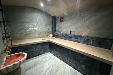Marrakech Traditional Hammam and Massage Experience with Pickup
