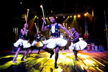 Giraffe Center, Elephant Orphanage, Beads Center & Bomas of Kenya Tour Nairobi