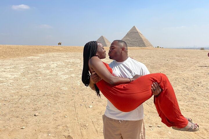 Layover Guided Tour To Giza Pyramids