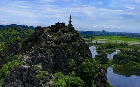 Ninh Bình day tour: Am Tien Cave, Mua Cave, and Trang An boat ride