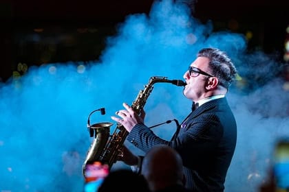 Istanbul by Night: All Inclusive Bosphorus Dinner Cruise & Drinks