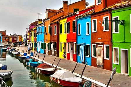 Enchanting Lagoon Tour: Discover Murano, Burano & Torcello Islands