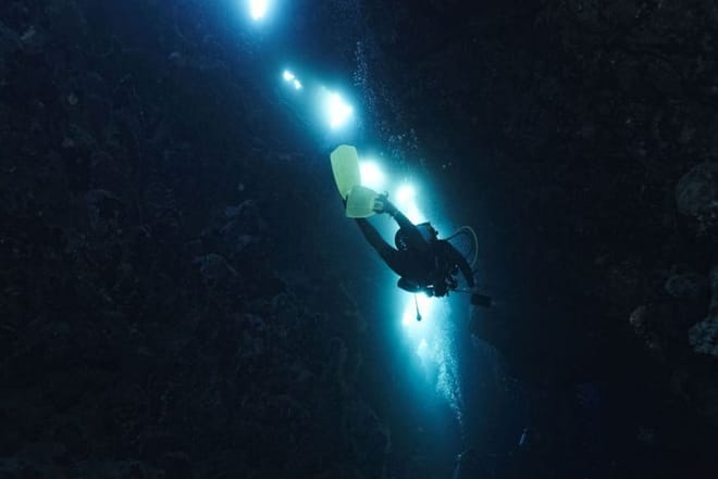 Scuba Diving at Dusk in Unawatuna 5