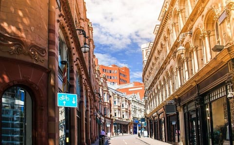 Private 2-Hour Walking Tour of Birmingham's Cultural Highlights