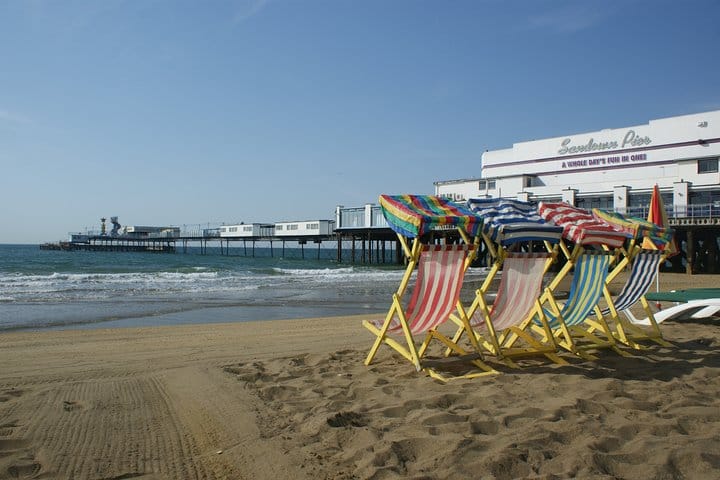 https://media-cdn.tripadvisor.com/media/attractions-splice-spp-720x480/0a/b1/9f/0d.jpg