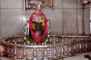 3-Day Private Guided Tour of Jyotirlinga Temples and Mandu