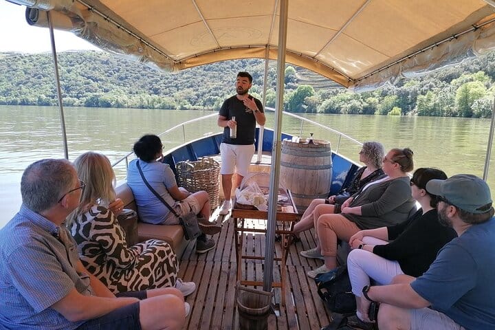 DOURO VALLEY: Premium Wine Tour, Lunch at Winery & Private Cruise