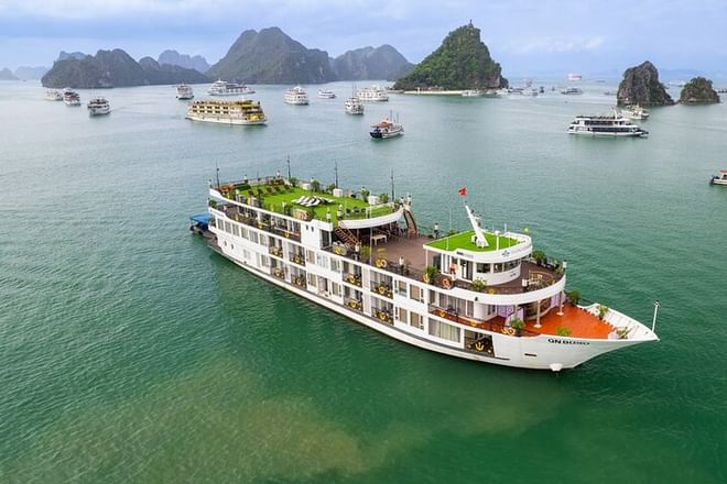 Verdure Grand Cruise Halong Overnight 5 Stars Cruise (2D1N)